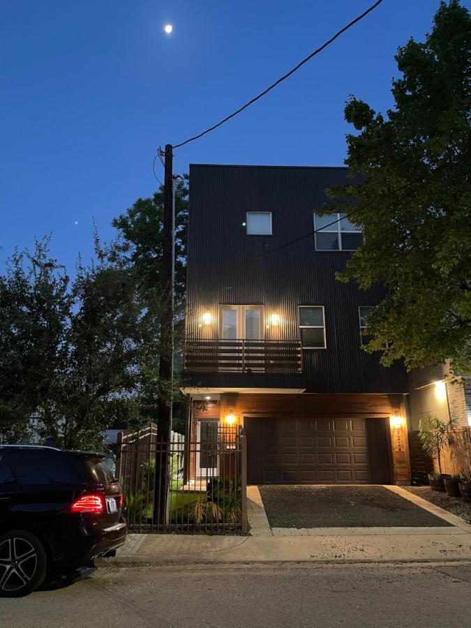 N-E-G Skai Midtown Of Houston Βίλα Εξωτερικό φωτογραφία